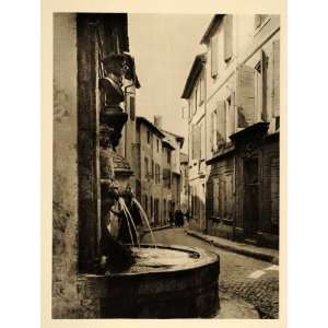  1927 Fontaine Nostradamus Rue Salon de Provence France 