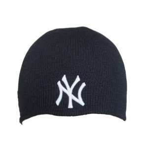 MLB Cuffless Beanie New York Yankees   Navy Blue: Sports 