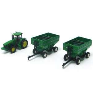  : John Deere 8130 Tractor & Gravity Wagons   1:64 Scale: Toys & Games
