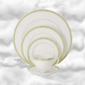   : Waterford China Golden Apple RIM SOUP PLATE, 9Ó: Kitchen & Dining