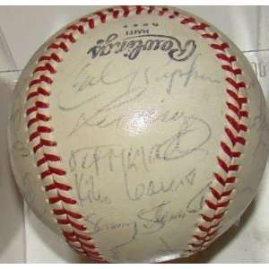  Autographed Eddie Murray Baseball   1979 W S Team 24 