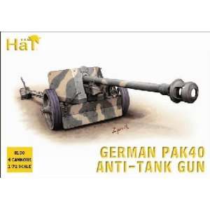  Hat 1/72 German PaK40 Anti Tank Gun (4) Kit: Toys & Games