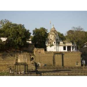 Hindu Temple on the Narmada River, Maheshwar, Madhya Pradesh State 