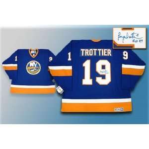 Bryan Trottier Autographed Jersey:  Sports & Outdoors