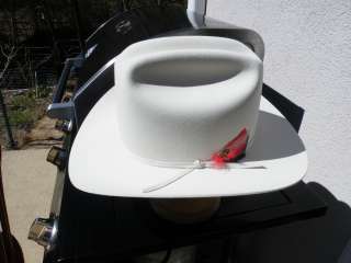 Vintage Bailey White Felt Cowboy Hat, size 7 1/8, excellent condition 