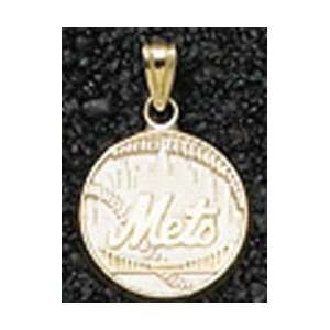  New York Mets Solid 14K Gold Full Logo Pendant: Sports 