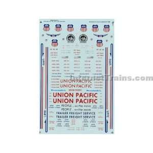   Tractor & Trailers Decal Set   Union Pacific (UP) 1980 Toys & Games