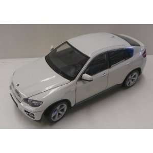    Welly 1/24 Scale Diecast Bmw X6 in Color White Toys & Games