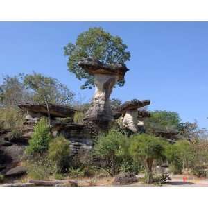  Sao Chaliang Stone Formations: Kitchen & Dining