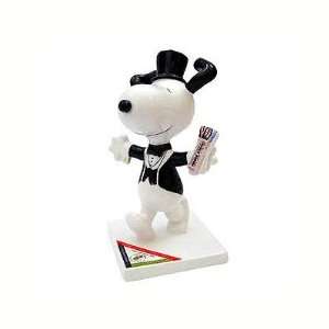  PEANUTS ON PARADE SNOOPY TOP HAT AND TAIL 