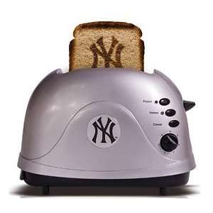  New York Yankees Toaster: Home & Kitchen