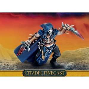  Citadel Finecast Resin Dark Elf Assassin with 2 Hand 