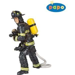  Papo 70004 Us Fireman With Hose Figure: Toys & Games