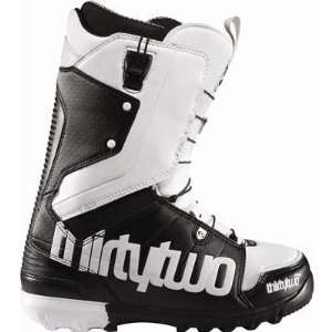  32 Lashed Snowboard Boots 2012   12
