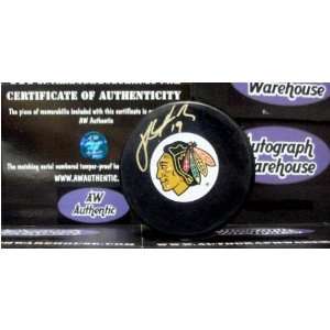  Jonathan Toews Autographed Hockey Puck (Chicago Blackhawks 