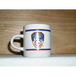  NEW YORK FIRE DEPT.CAPACHINO CUP: Kitchen & Dining