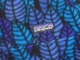 Up for offer is this 100% AUTHENTIC vintage PATAGONIA leaf print 