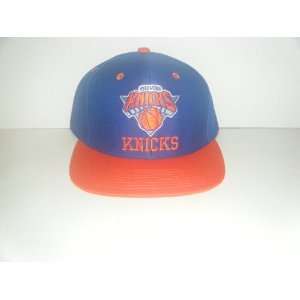  New York Knicks NEW VIntage Snapback Hat: Sports 