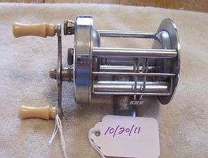 SOUTH BEND 300 C REEL VERY NICE  