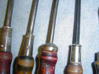 Vintage Wooden Handle Screwdrivers Bridgeport 4001 Tools  