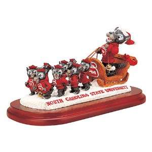   North Carolina State Wolfpack Holiday Sleigh: Sports & Outdoors
