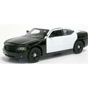    First Response 1/43 Dodge Charger Police Car B&W #2: Toys & Games