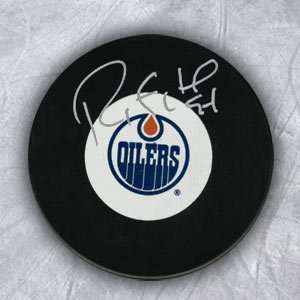  RYAN SMYTH Edmonton Oilers Autographed Hockey PUCK Sports 