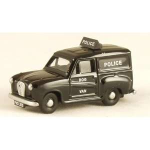 Classix Em76660 Austin A30 Police Dog Van:  Home & Kitchen