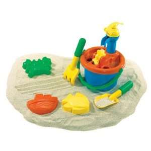  International Playthings Waterpump Bucket Set Baby