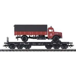   48756 Heavy Duty Flat Car with Fire Department Truck: Toys & Games