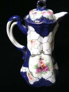 VINTAGE TALL BEAUTIFUL TEAPOT WITH BLUE/WHITE & FLORAL MOTIF  
