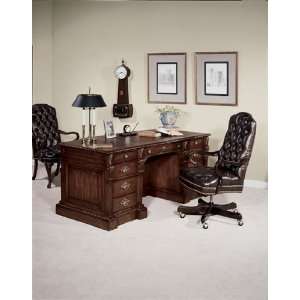  Presidential Bow Front Desk by Hekman   Chateau (719012141 