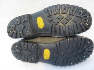 Length of sole 10 Suede upper, leather lining Width 3.5 taken from 