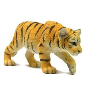  Tiger Cub Stalking: Patio, Lawn & Garden