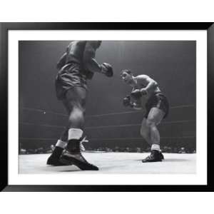 Blood Flowing from Rocky Marcianos Eye After Simmons Rocks Him in the 