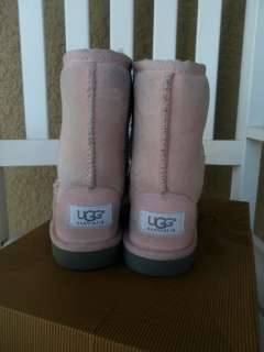UGGS KIDS CLASSIC SHORT UGG PINK BOOTS SHOES SIZE 12  