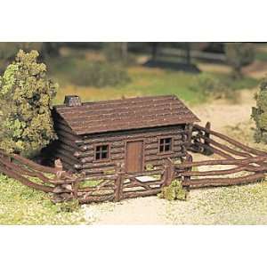  Bachman   Log Cabin w/Fence Snap Kit O (Trains) Toys 