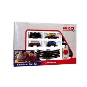   STARTER SET   PIKO HO SCALE MODEL TRAIN SET 57111 Toys & Games